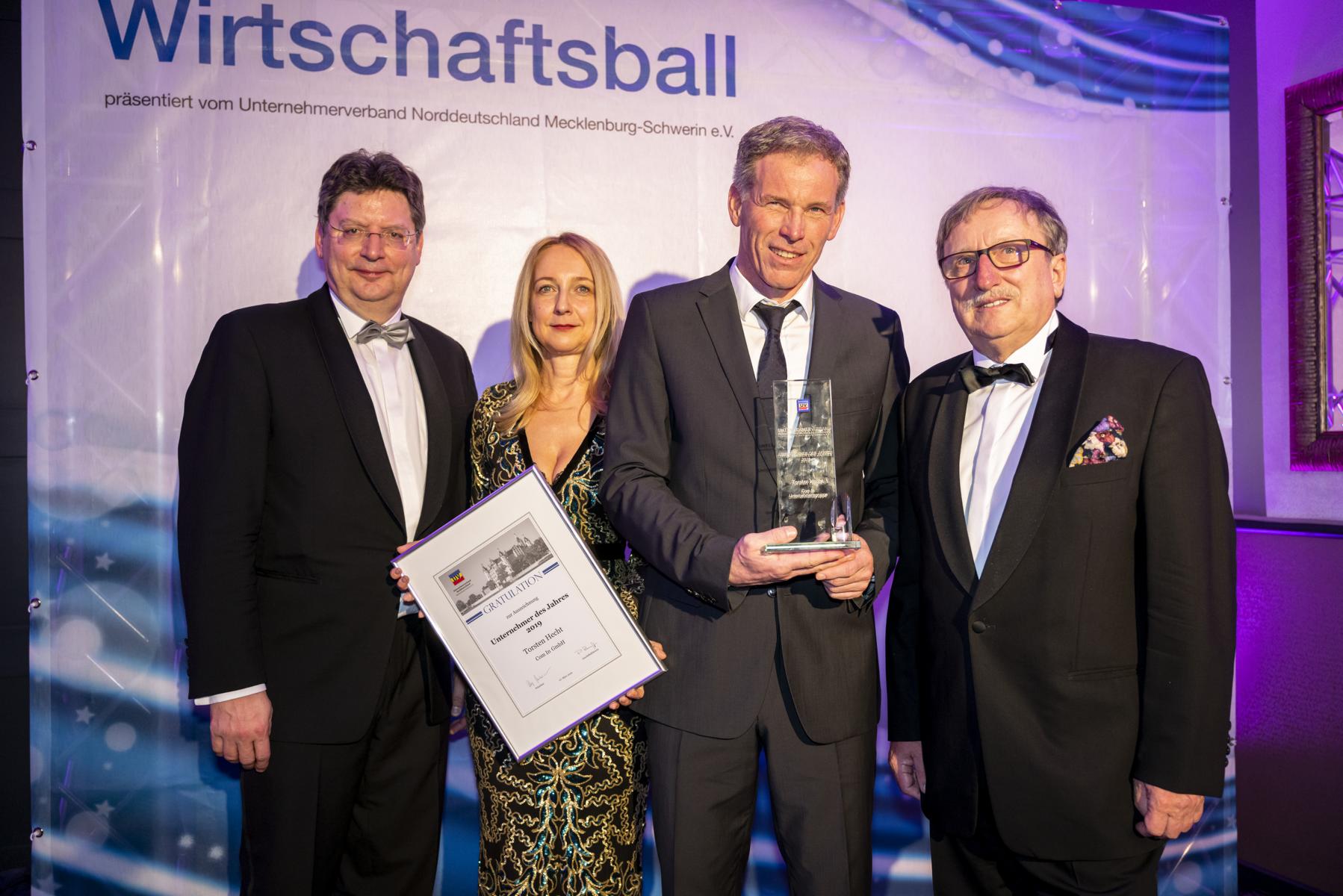 UV Wirtschaftsball 2020 Unternehmer Des Jahres 2019 Ist Torsten Hecht UV Wirtschaftsball 2020 Unternehmer Des Jahres 2019 Ist Torsten Hecht